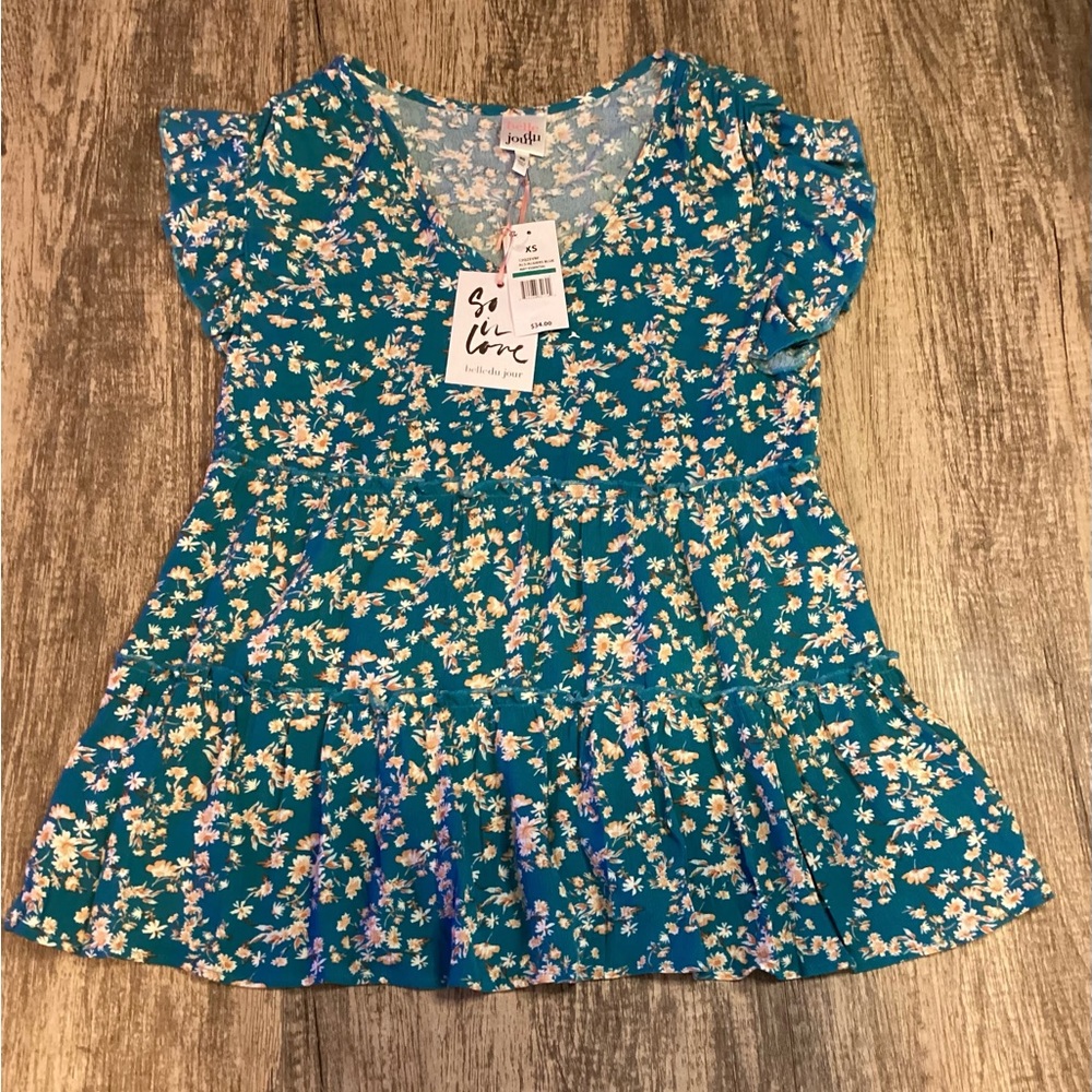 NWT Belle Du Jour Top Sz XS